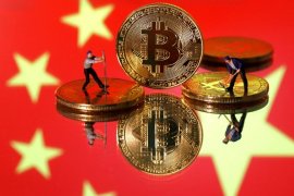 Bitcoin jatuh lebih dalam, China perketat tindakan keras atas kripto