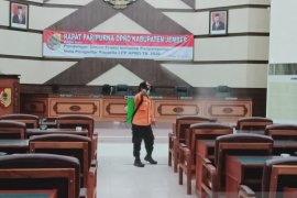 Kantor DPRD Jember ditutup sementara setelah seorang legislator positif COVID-19