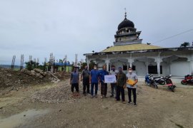 PLN bantu rehab rumah ibadah di Aceh Selatan