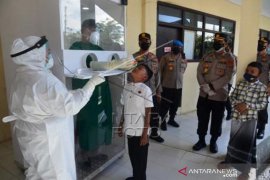 Penerapan Prokes COVID-19 Pada Bakti Sosial Polri