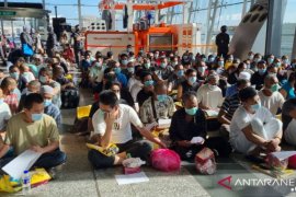 Pemerintah RI pulangkan 145 WNI rentan dari Kuala Lumpur, termasuk 10 orang ke Jabar