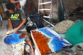 Perajin Mabel Malang Manfaatkan Limbah Kayu