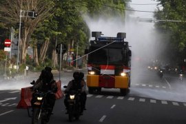 Penyemprotan disinfektan