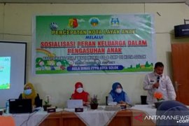 Dinas PPPA sosialisasikan peran penting keluarga dalam pengasuhan anak