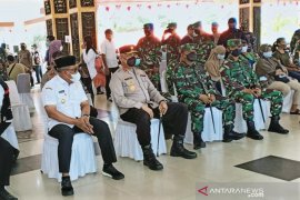 Pangdam XVI/ Pattimura ajak masyarakat ikut Vaksinasi massal COVID-19, begini penjelasannya