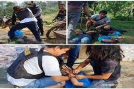 Menyerang petugas, polisi tembak tiga perampok bersenjata api di Kotabaru