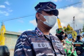 TNI-Polri beri Vaksin COVID bagi tenaga bongkar muat pelabuhan