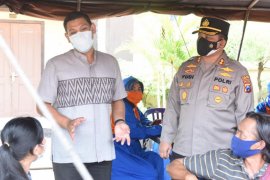 Forkopimda Kediri tinjau vaksinasi massal