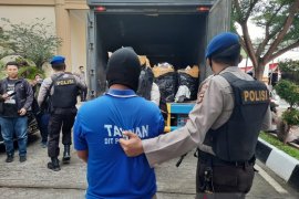 Ditpolairud Jambi gagalkan aksi penyelundupan 91.860 ekor benih lobster