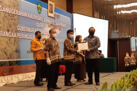 Pertamina Unit Refinery (UR) Balikpapan  dapat penghargaan Adiwiyata