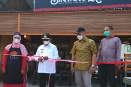 Tiga kuliner lokal di Tigaras proyek percontohan program pembinaan UMKM Japfa