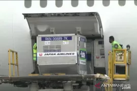 Astrazeneca Kirim Tambahan 8 4 Juta Dosis Vaksin Covid 19 Ke Indonesia Antara News Bengkulu<script async src=