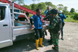 Satgas TNI-Pemkab Keerom razia prokes untuk cegah COVID-19 di perbatasan