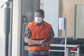 Wali Kota Tanjungbalai didakwa suap penyidik  KPK Rp1,695 miliar