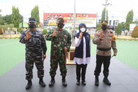 Bupati Ipuk optimistis PPKM darurat bisa tekan kasus aktif COVID-19 di Banyuwangi