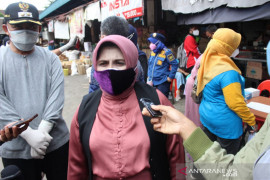 Mantan Wali Kota Tanjungpinang protes razia Prokes di pasar