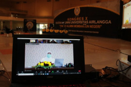 Khofifah Indar Parawansa terpilih jadi Ketua Umum IKA UA