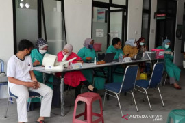 169 warga Padang Panjang ikut vaksinasi, pesertanya remaja dan lansia