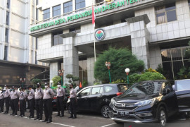 Kantor dan kementerian buka meski pegawai "WFH"