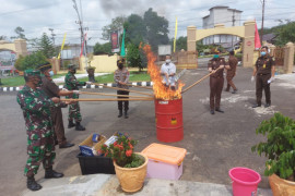 Kajari Tabalong pimpin pemusnahan barbuk 46 perkara pidana