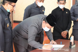 DPRD dan Pemda setujui Raperda retribusi penyedotan tinja