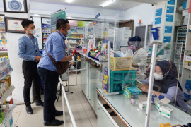 KPPU VI Makassar temukan apotek jual obat COVID-19 di atas HET