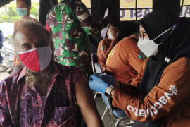 Bandarlampung tunda vaksinasi bagi anak dan ibu hamil