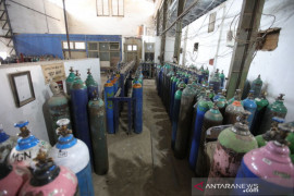 Pemkot Bandung awasi ketat distribusi tabung oksigen medis cegah kelangkaan