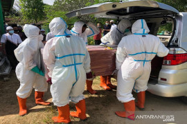 Rumah sakit rujukan di Pamekasan penuh, kasus COVID-19 terus bertambah