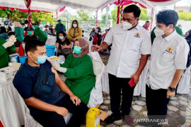 Kadin Kalteng fasilitasi pengusaha dan pelaku UMKM divaksinasi
