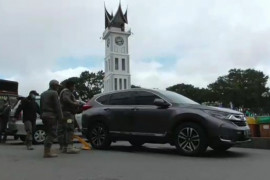 Parkir sembarangan, mobil oknum ASN Kota Padang digembok Tim SK4 Bukittinggi,  pemilik adu mulut dengan petugas