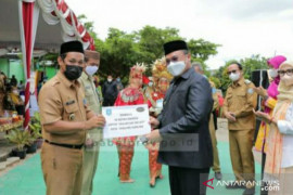 Gubernur Babel respon keinginan belajar Bahasa Inggris peserta didik Sekuntum Melati