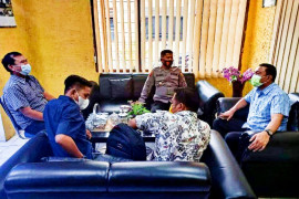 Dukung pencegahan COVID-19, anggota DPRD Sumut kunjungi Polsek Kualuhhulu