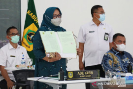 Bupati Bogor dan Pangdam III Siliwangi kerja sama bangun 33 jembatan
