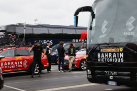 Tim balap sepeda Tour de France Bahrain Victorious diselidiki karena doping