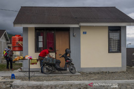 KEMENPUPR SELESAIKAN PEMBANGUNAN HUNTAP IA Page 1 Small