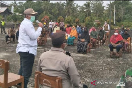 Bupati tinjau vaksinasi di Teluk Lanus, wilayah paling ujung Siak