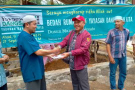 Yayasan Dangsanak ibadah qurban ke kampung mualaf Pegunungan Meratus