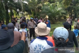 Mengurai konflik PT WSSI dengan masyarakat