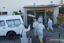 Bupati Yentji meninggal setelah jalani isolasi COVID-19