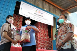Bulog Divre Sumsel-Babel alokasikan 4.300 ton beras bantu masyarakat selama PPKM