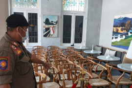 Peradi Surabaya minta penertiban tempat usaha tidak sita barang dagangan