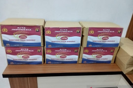 Polres OKU bantu paket sembako PKL terdampak  PPKM Mikro