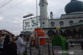 Masjid Jami' Pangkalpinang potong 40 hewan kurban dengan prokes ketat