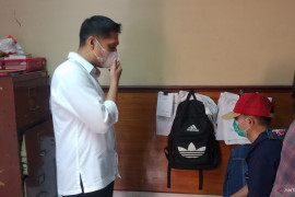 Seorang pria gay ditahan polisi, diduga muncikari jual anak bawah umur pada pasangan sejenis