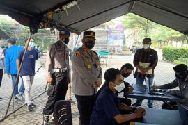 Polres Kediri Kota gelar vaksinasi di kampus