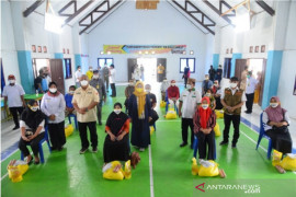 Pemprov salurkan bantuan bagi ratusan korban banjir di Pohuwato