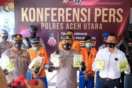 Polisi tembak dua kurir tujuh kilogram sabu-sabu