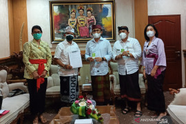 Pemkot Denpasar terima bantuan suplemen kesehatan dari PDDI Bali