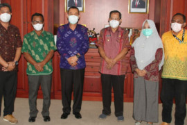 Sulteng salurkan 11 ton beras  untuk warga terdampak PPKM di Parimo